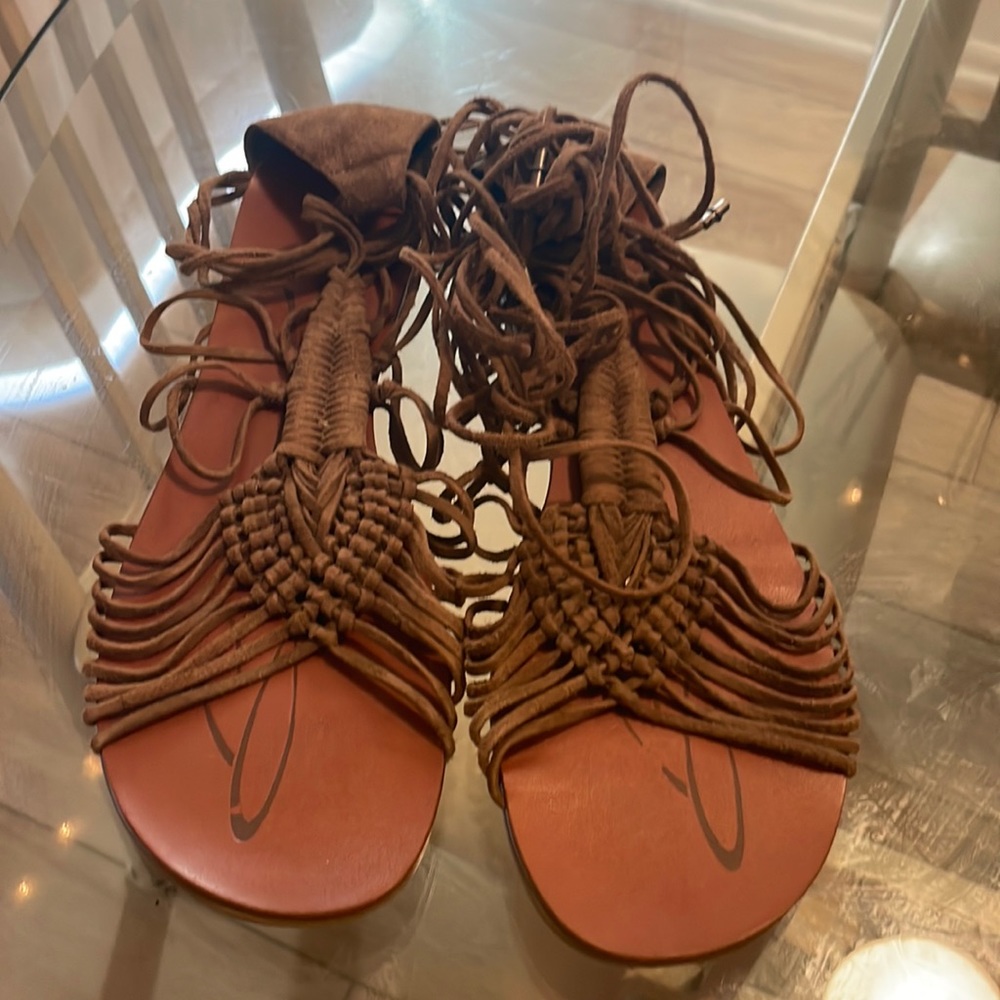 Boutique 9 lace up gladiator style flats, size 8